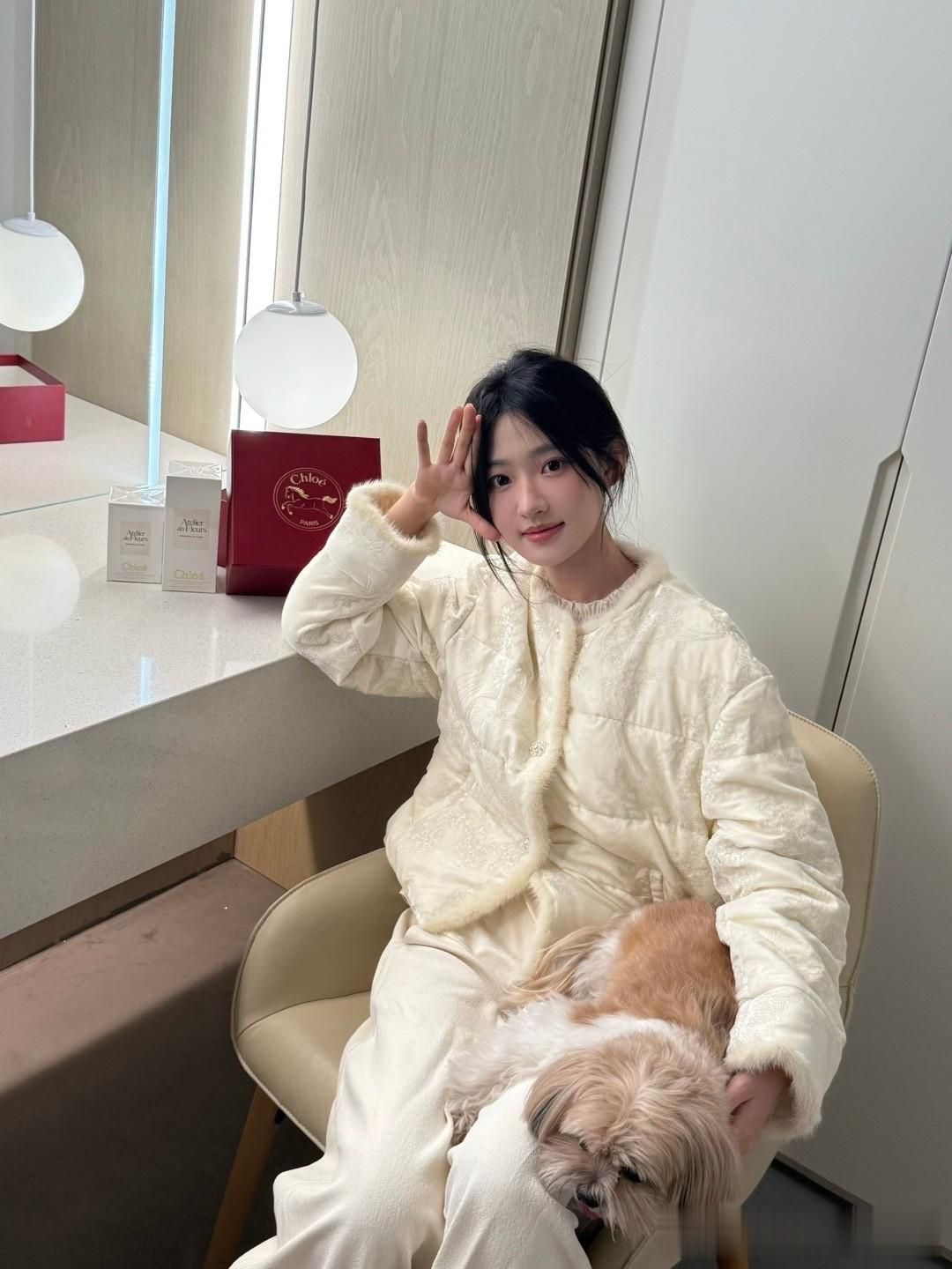 杨雨潼分享图片