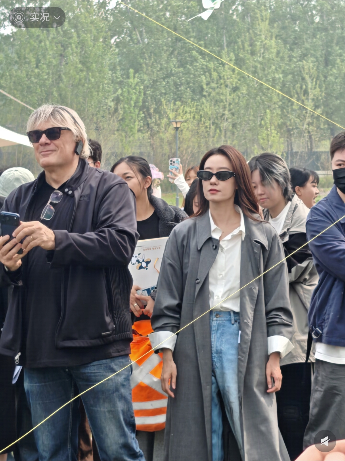 张小斐现身北电风筝放飞活动，本人温柔又亲和，没有一点明星架子