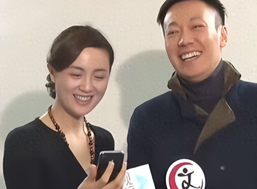 清明节还没到，52岁辛柏青近况曝光，剪了新发型，一番话让人安心