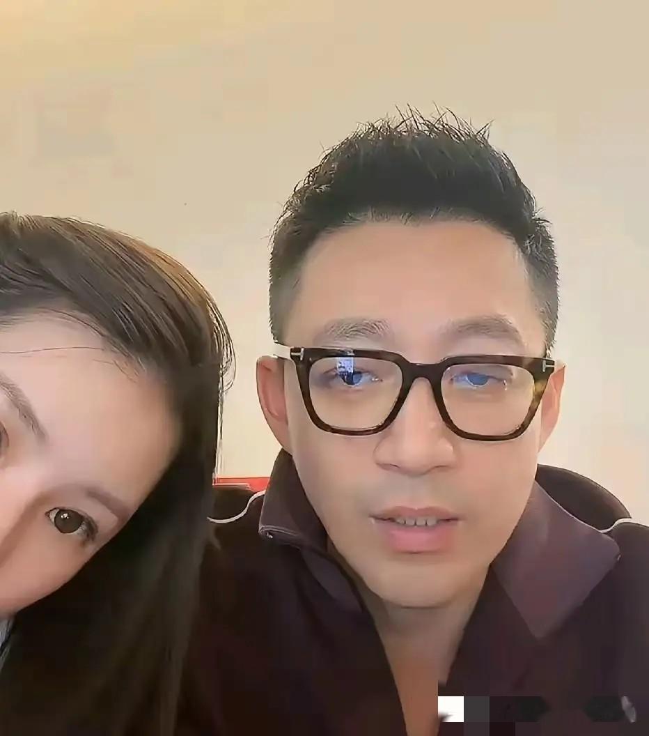 马筱梅否认婆媳不和，周末带孩子们游湖，即将返京，百日宴会大办