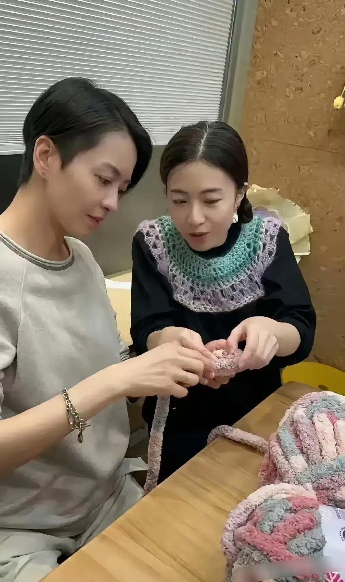 财气养人!46岁甘比越来越漂亮,身家700亿,是刘銮雄最后的女人