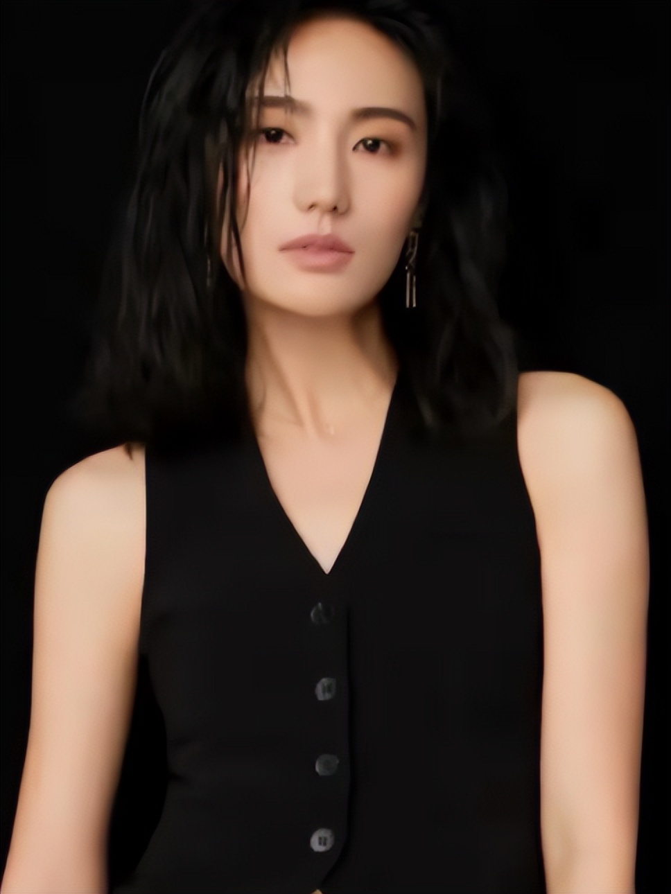 李亚鹏回应再婚仨月后，直面复婚传闻的海哈金喜，竟给他留足体面