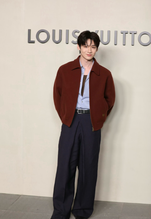 北京这一夜:王楚钦引全场尖叫,被金晨的嘴吓到,巩俐生图赢麻了