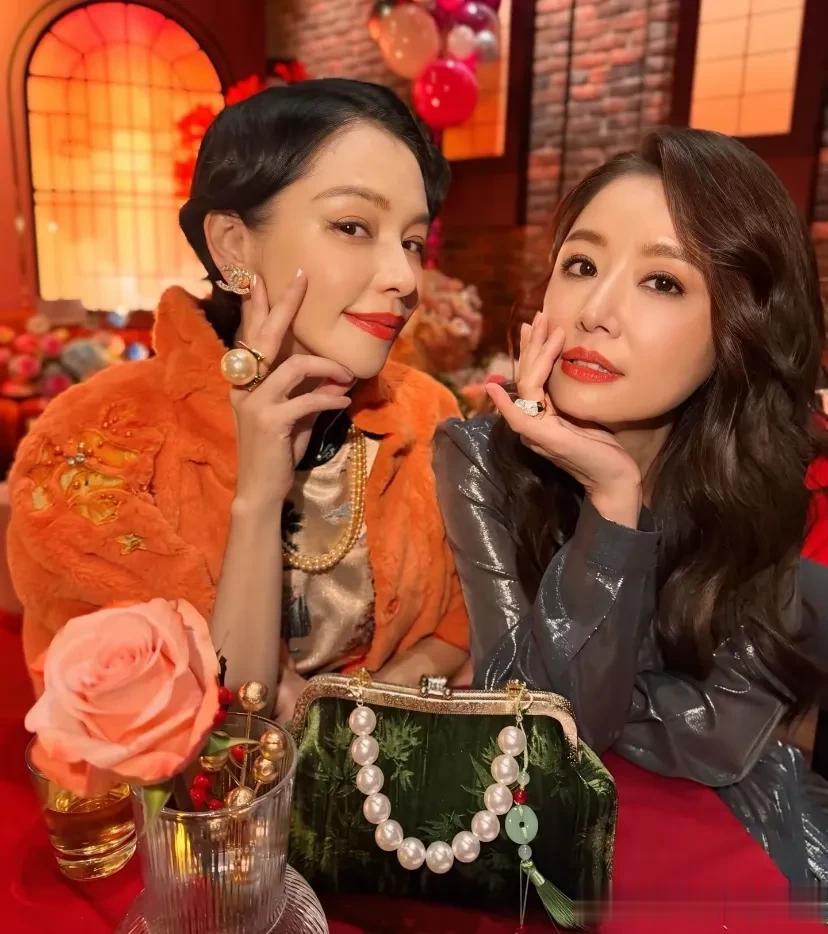 林心如50岁生日，霍建华和闺蜜团为其庆生，却被许玮甯徐若瑄抢镜