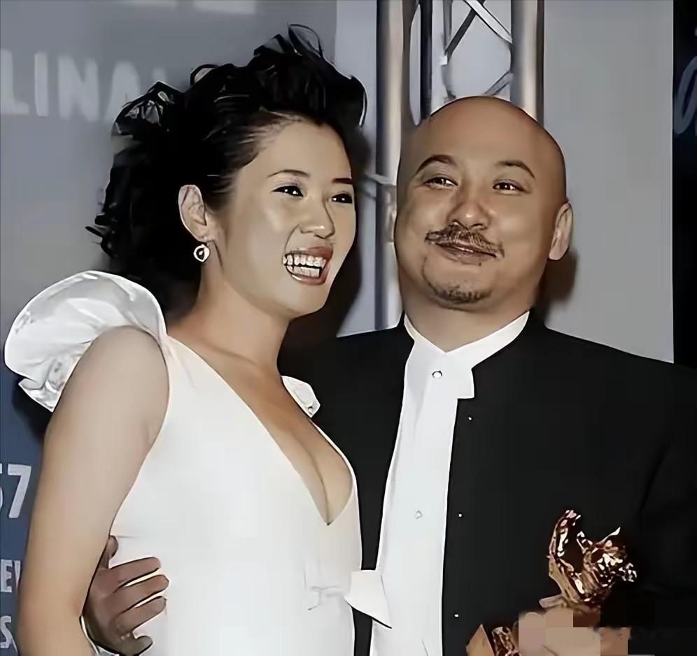 连续三天嫖娼一次嫖俩，花800元毁掉一手女神好牌，他图什么？