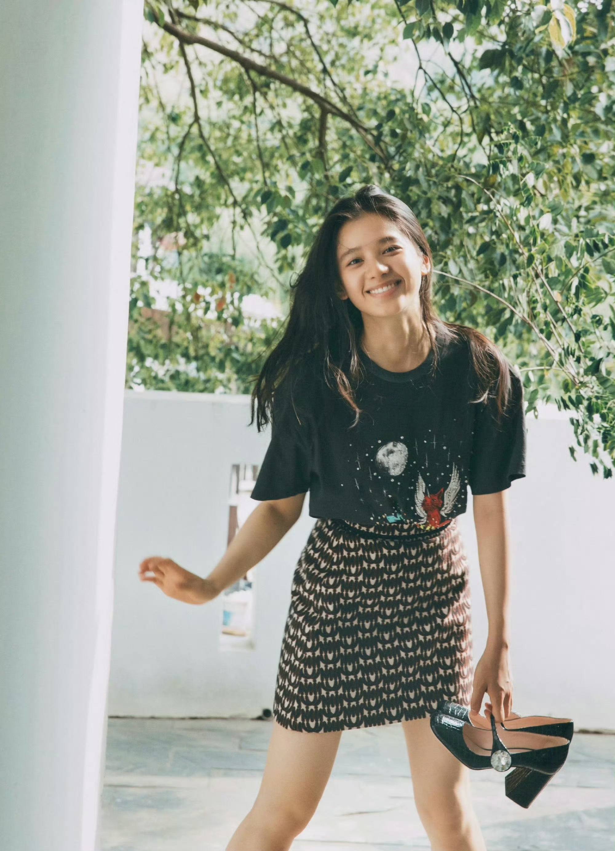 张婧仪邻家少女感 ???