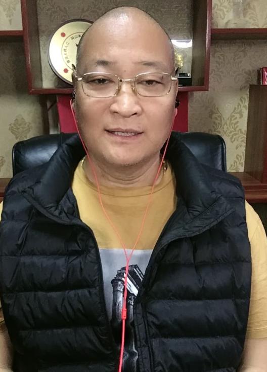 凉了!继瞧不起农民被扒后,闫学晶又被曝身份造假 李雪健不再沉默