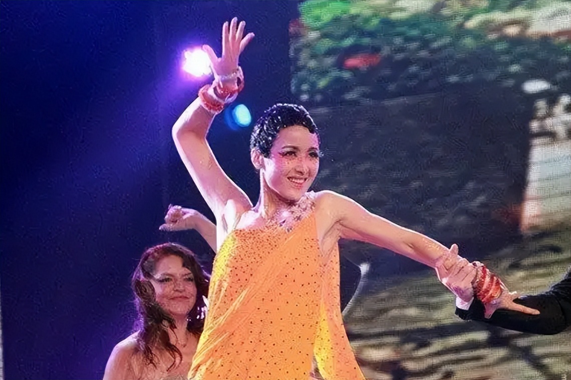 演员黄曼现状曝光！终于公开与李乃文真正关系，原来我们都被骗了