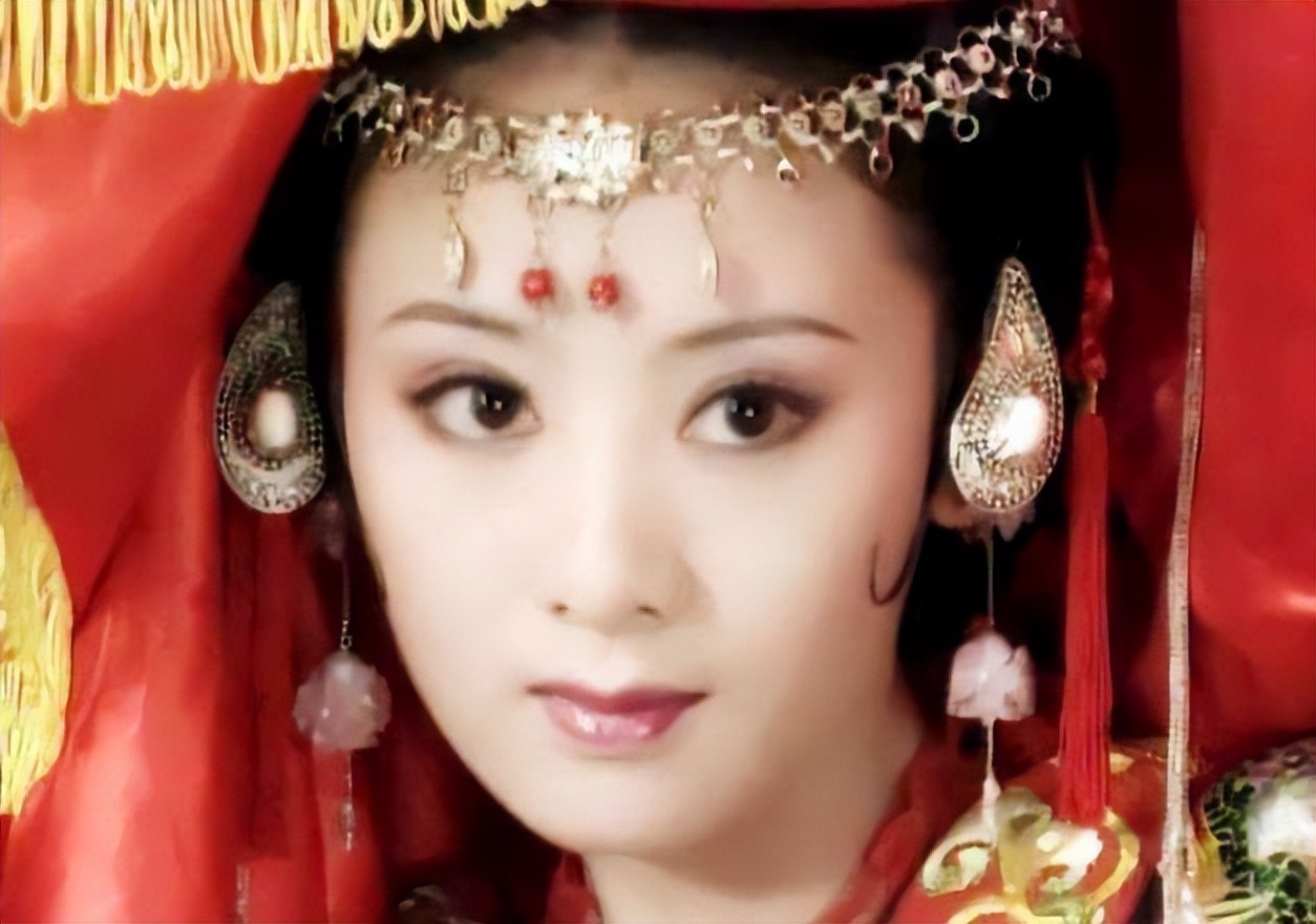 离婚后只字不提李琳！输给了经超后才发现，原来他们不是同类人