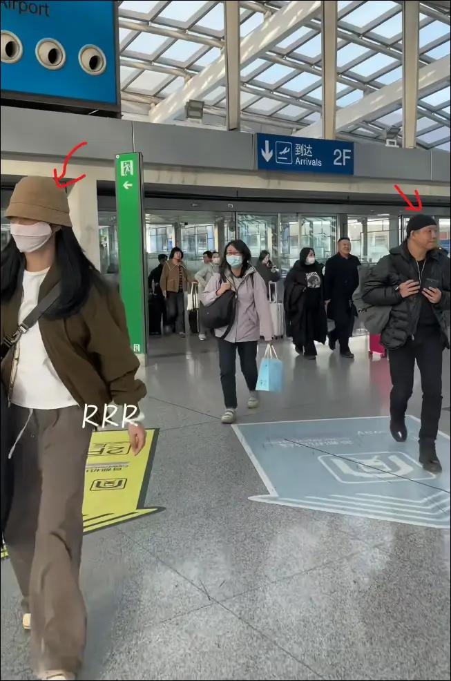 姚晨二度离婚了!和前夫最后一次同框互不理睬,曾被爆出轨过4次