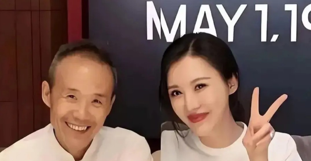 王石首次公开回应，硬刚婚变传闻