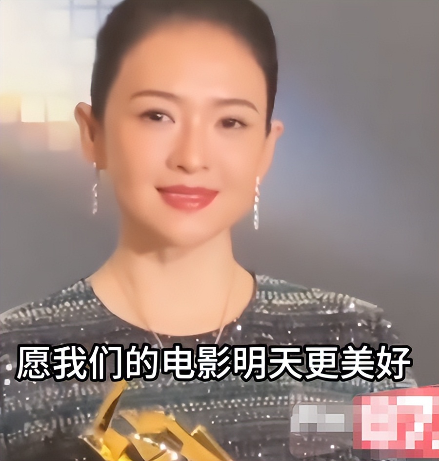 央媒亲自官宣章子怡新身份，释放三个强烈信号，汪峰的话真没说错