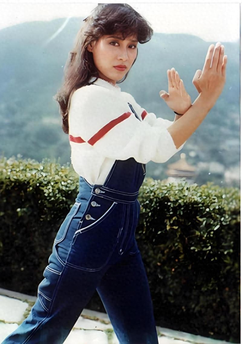 怀孕以后，才知道自己是小三，如今去父留女，女儿已是香港名媛