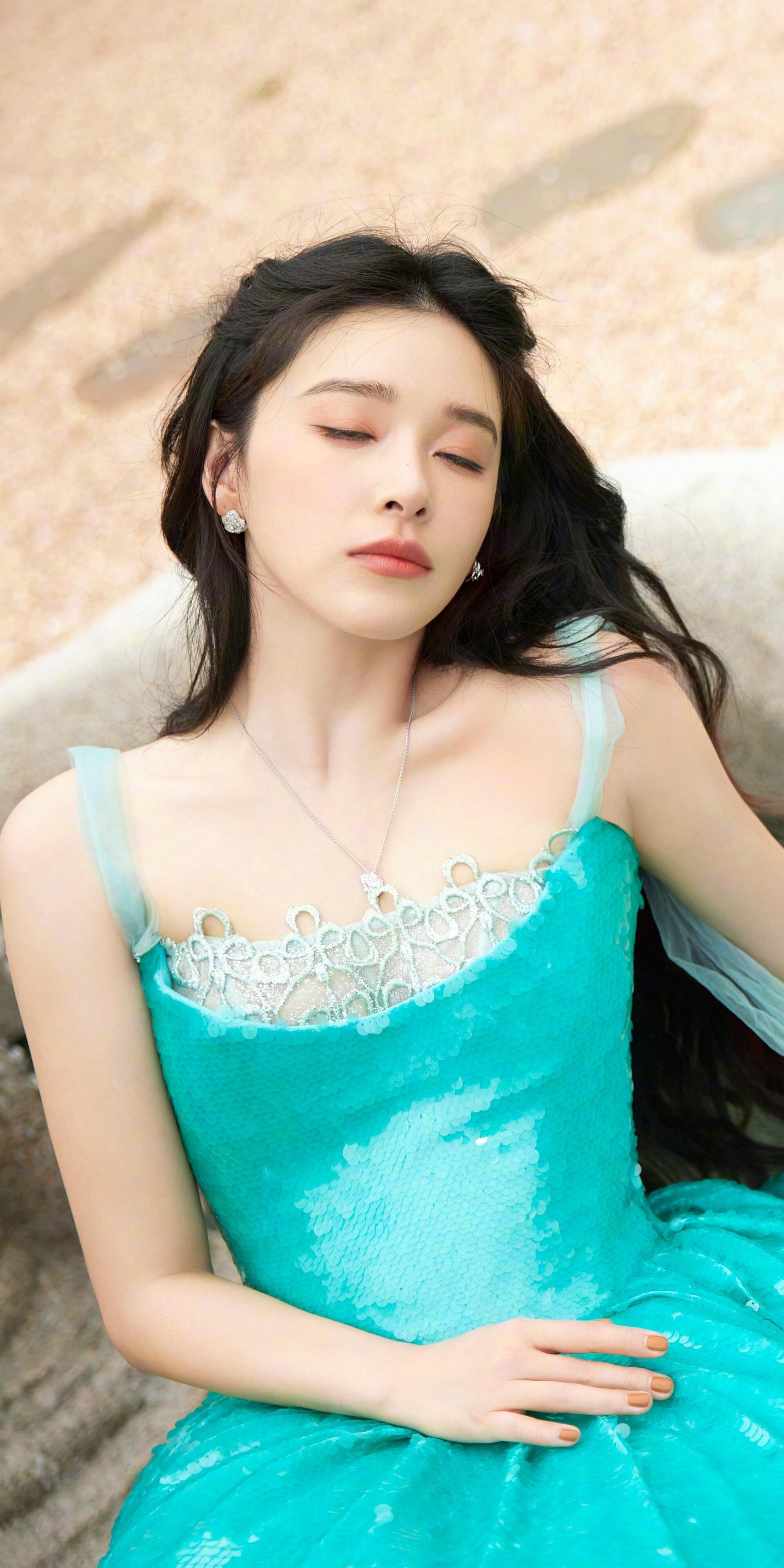 美女壁纸第5350期—阚清子