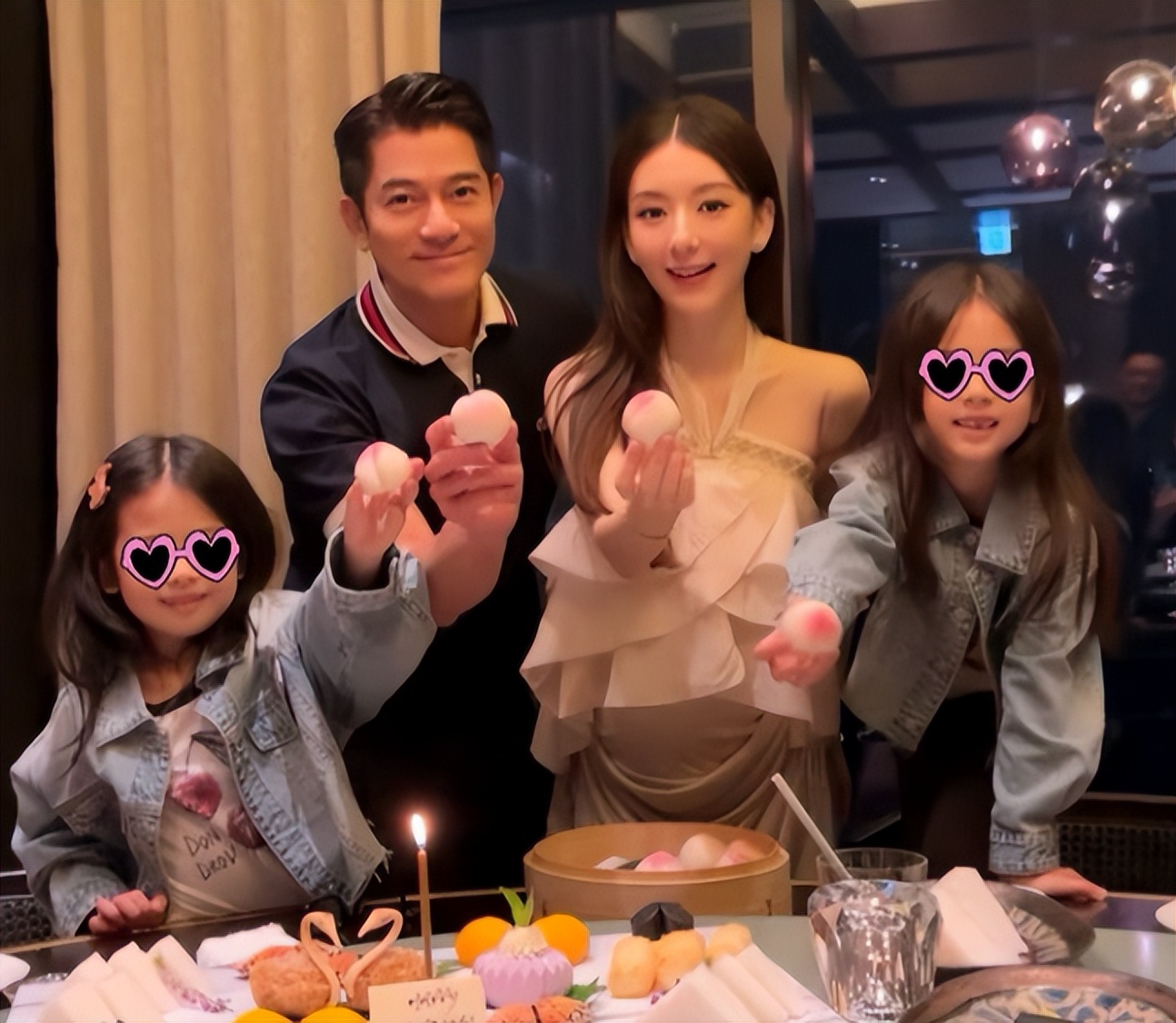 郭富城没想到，生三胎只4个多月，方媛就这样打出一副“王炸”