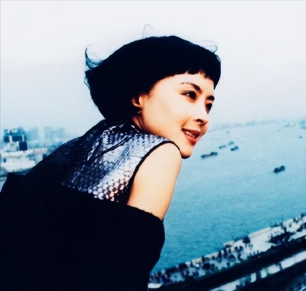 回国五天后安详离世！生前花20万美元盖学校，弥留之际包机回中国