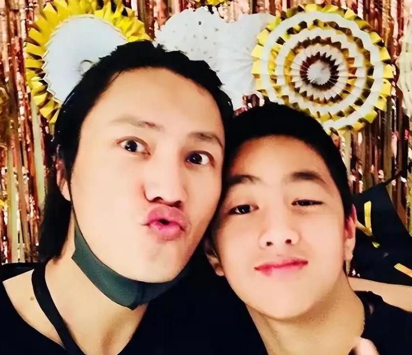 陈坤儿子陈尊佑：我妈不是保姆，也不是周迅，真相15年前就公布了