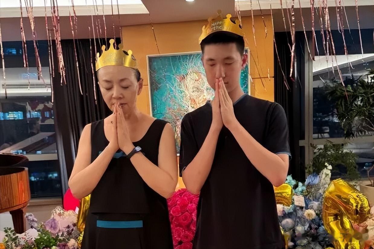 林永健妻子晒15岁儿子活动照，目测身高1米9，长得和父亲一模一样