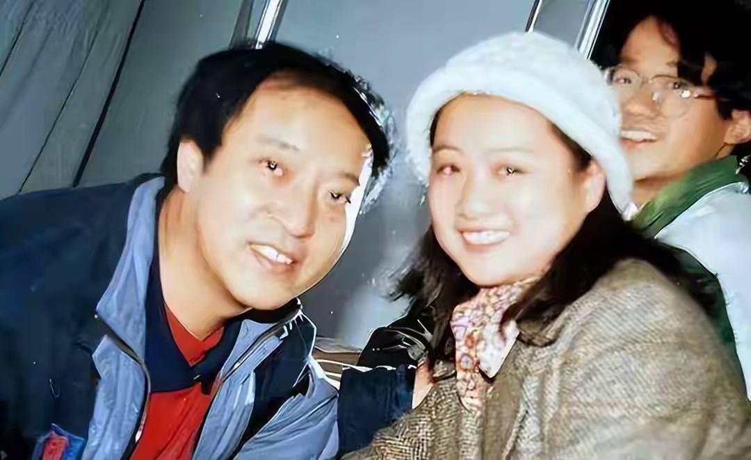 冯巩也没想到,家产尽失的牛群,如今终于找到了晚年的“依靠”