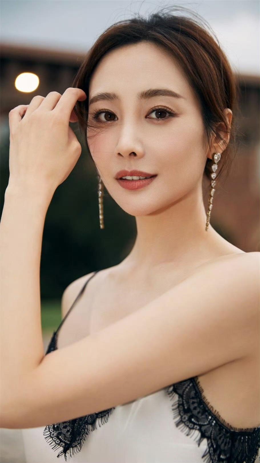 李纯时装周街拍写真 ???