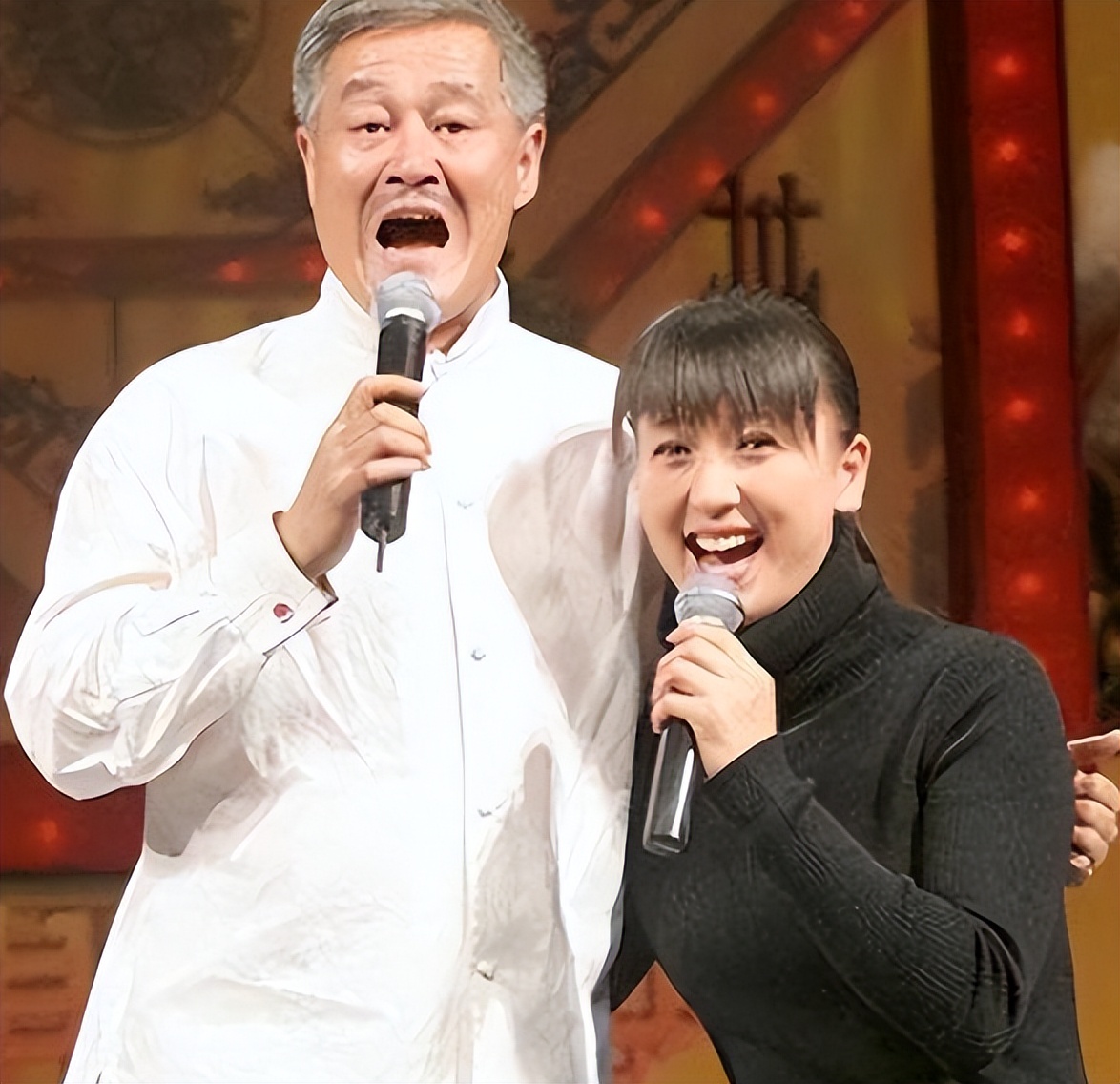 凉了!继瞧不起农民被扒后,闫学晶又被曝身份造假 李雪健不再沉默