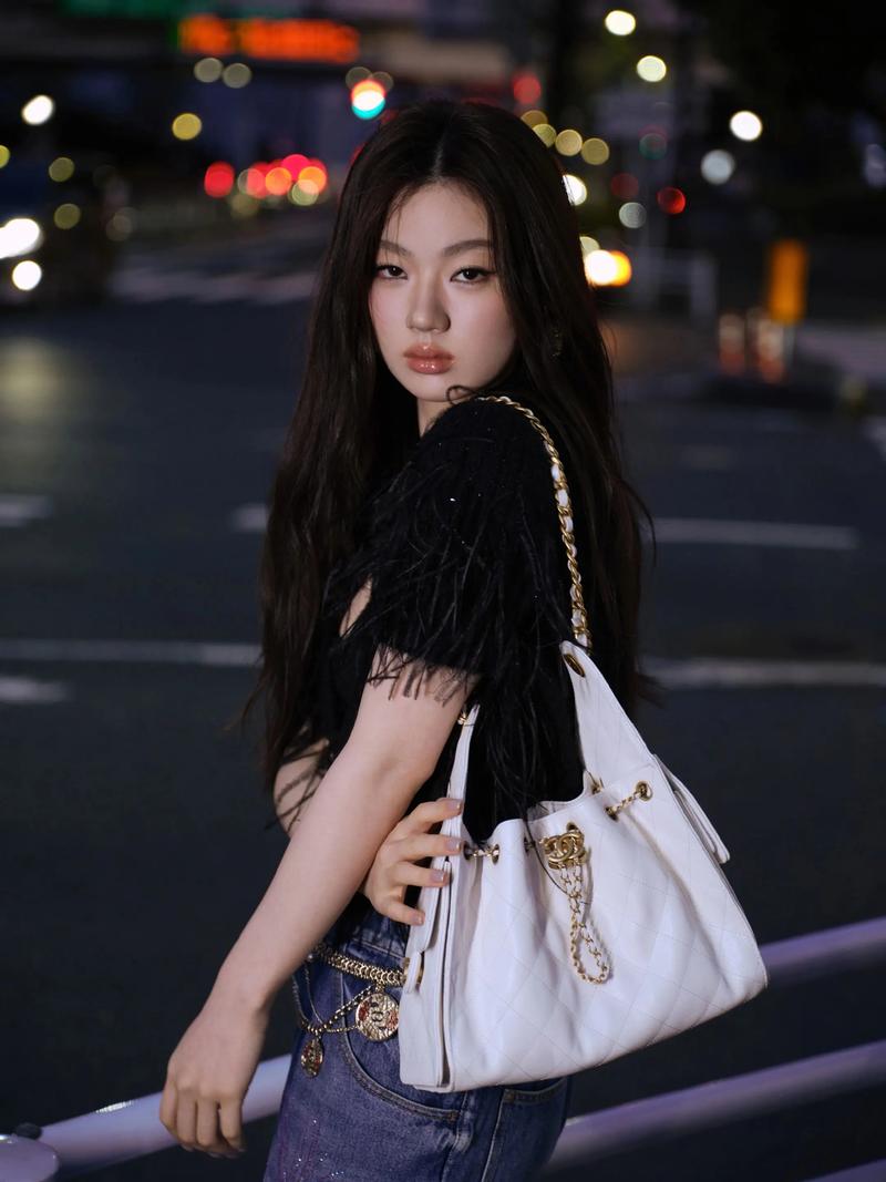 明知故犯难洗白！单依纯火速道歉翻车，李健预言成真