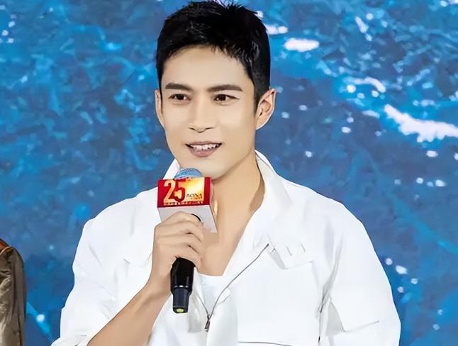 票房“鸭蛋”却号称“百亿票房先生”，求求这5位男星别硬吹了