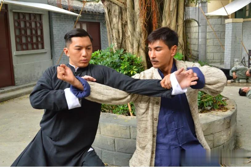 TVB落选港姐嫁视帝，婚后过上阔太生活，意外曝光宽敞独立屋