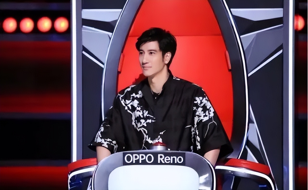 她是好声音最“水”冠军,夺冠一个月后无人问津,如今判若两人