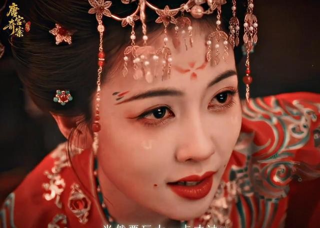 《唐宫奇案》集齐11位美女，3位00后，白鹿但凡拉垮点都压不住