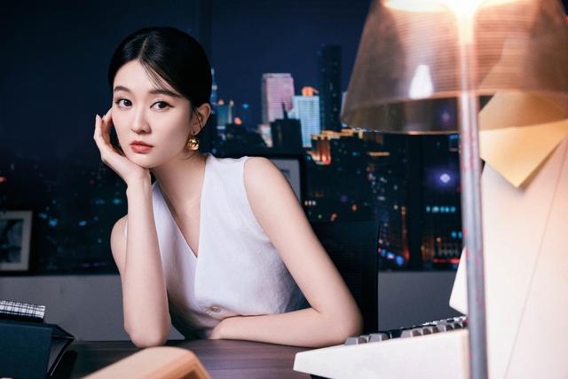 表面是艺人,实际上家世显赫的4位上海明星,背景强大令人想不到