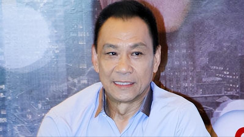 王学圻近况曝光，才明白为何对簿公堂，也要和结婚40年的发妻离婚