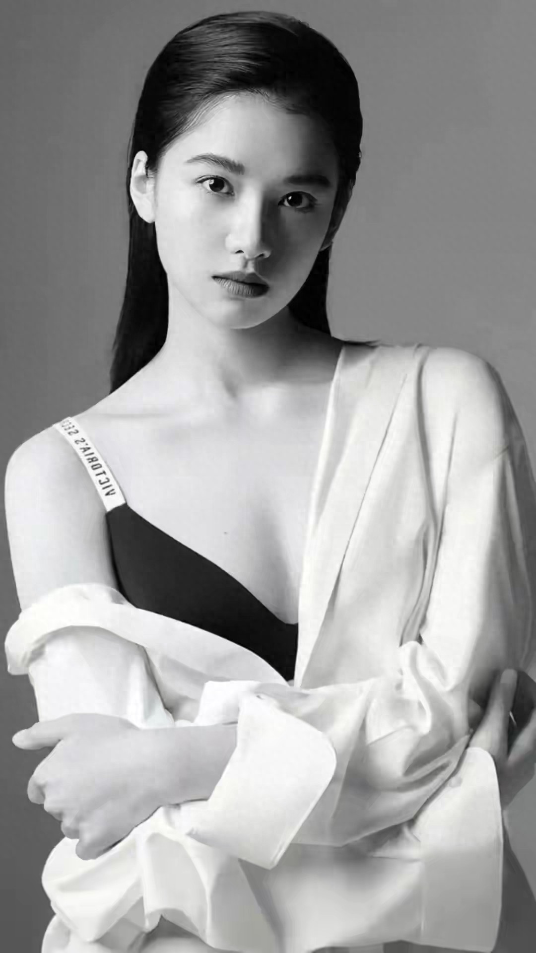 恬静优雅的温柔美人张婧仪