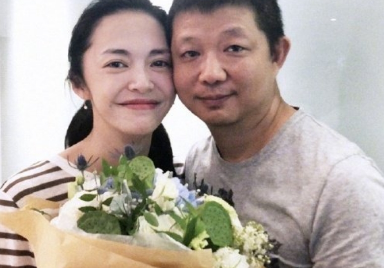 姚晨晒女儿近照，9岁茉莉长成小美女，又瘦又高超像妈妈