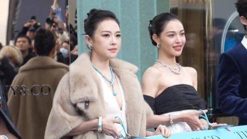 奢侈品活动上：李昀锐无人问津，唐嫣靠边站，C位毋庸置疑