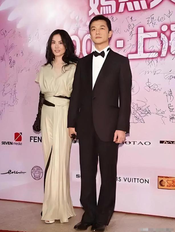 捐款仅仅3天，官媒却对李亚鹏用了特殊称呼，没给他留下一丝体面