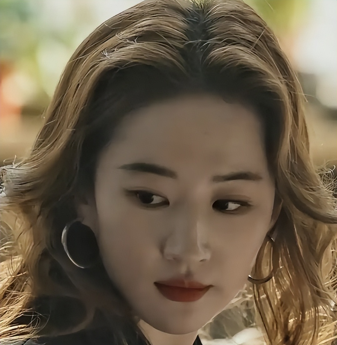 表面是仙女,背地里却是“老烟枪”的女星,真是让人意外