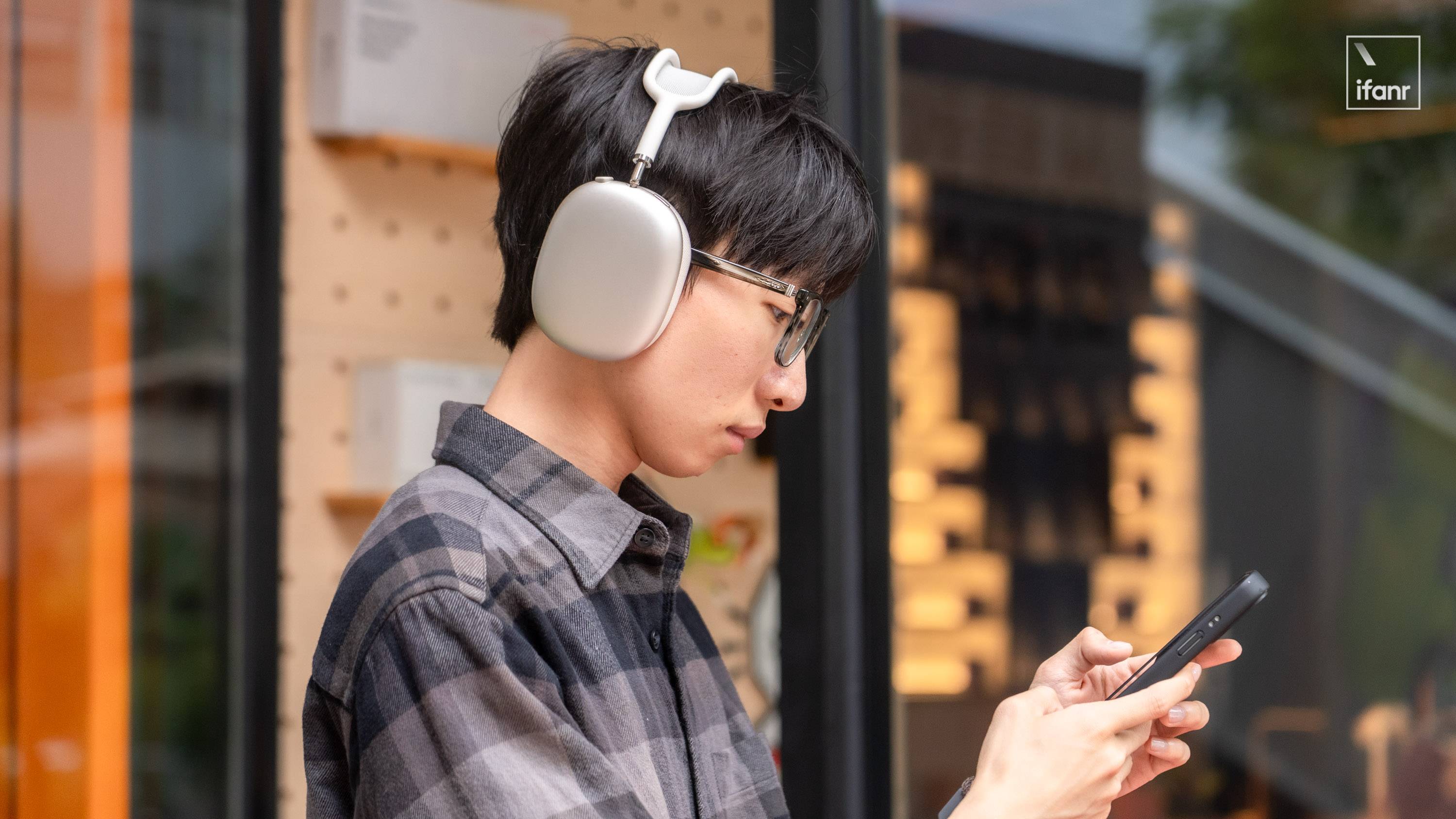AirPods Max 2 體驗：降噪更強聲音更飽滿，穩定更新的小升級