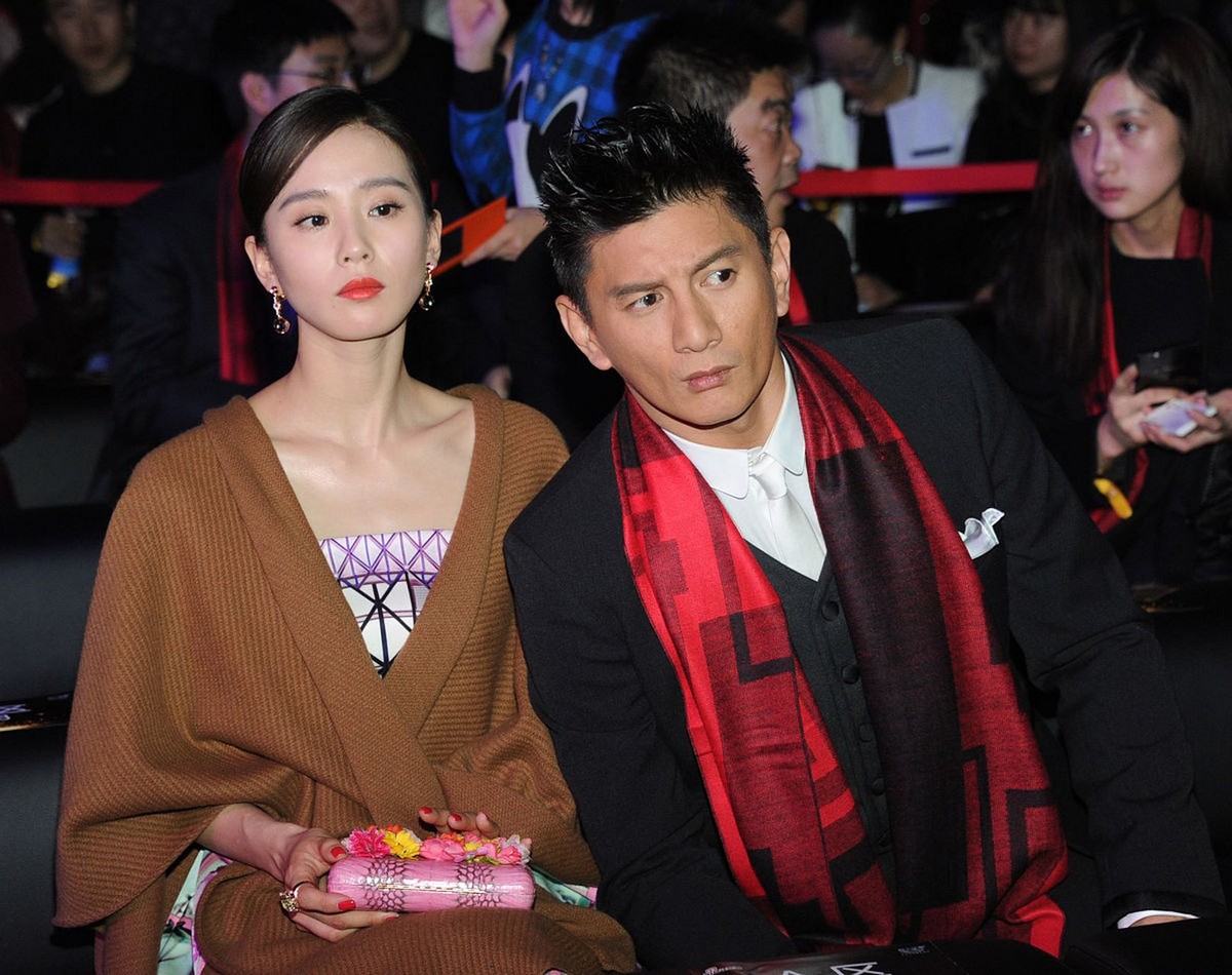 刘诗诗生日杨幂送祝福,十多年姐妹情令人羡慕,吴奇隆缺席遭质疑