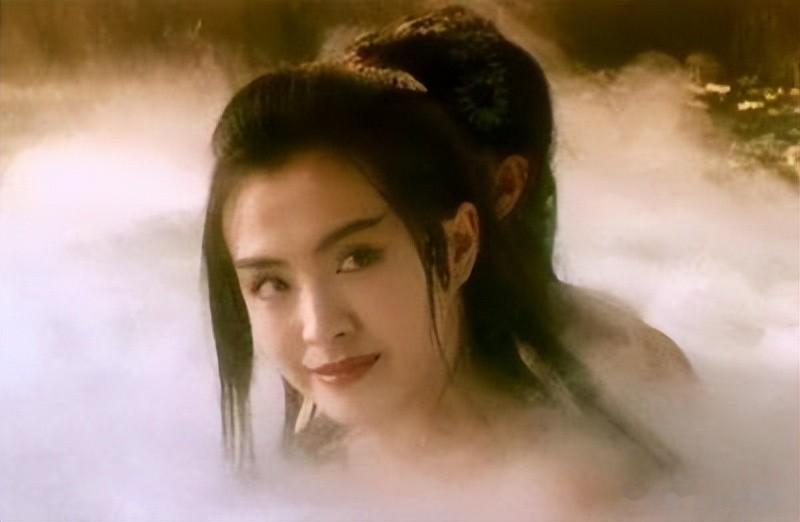 王祖贤59岁生日罕见晒照:素颜惊人,状态引热议,自曝吃素十余年