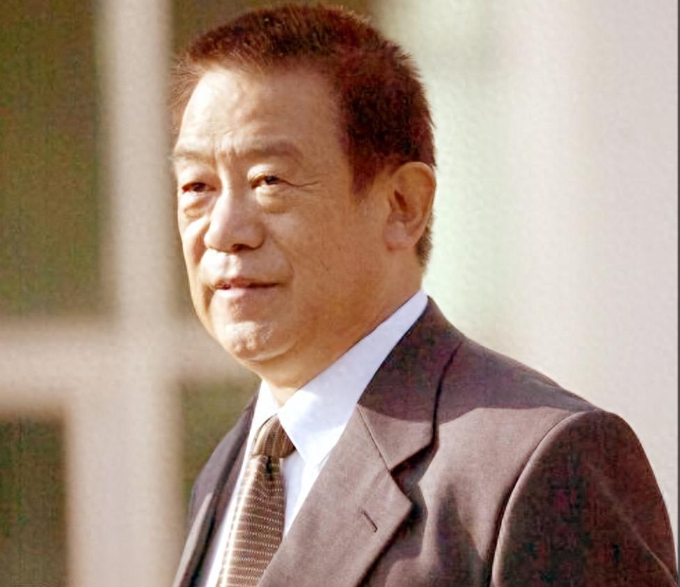 83岁老戏骨高明近况:儿子高亮去世1年,儿媳成他和妻子晚年依靠