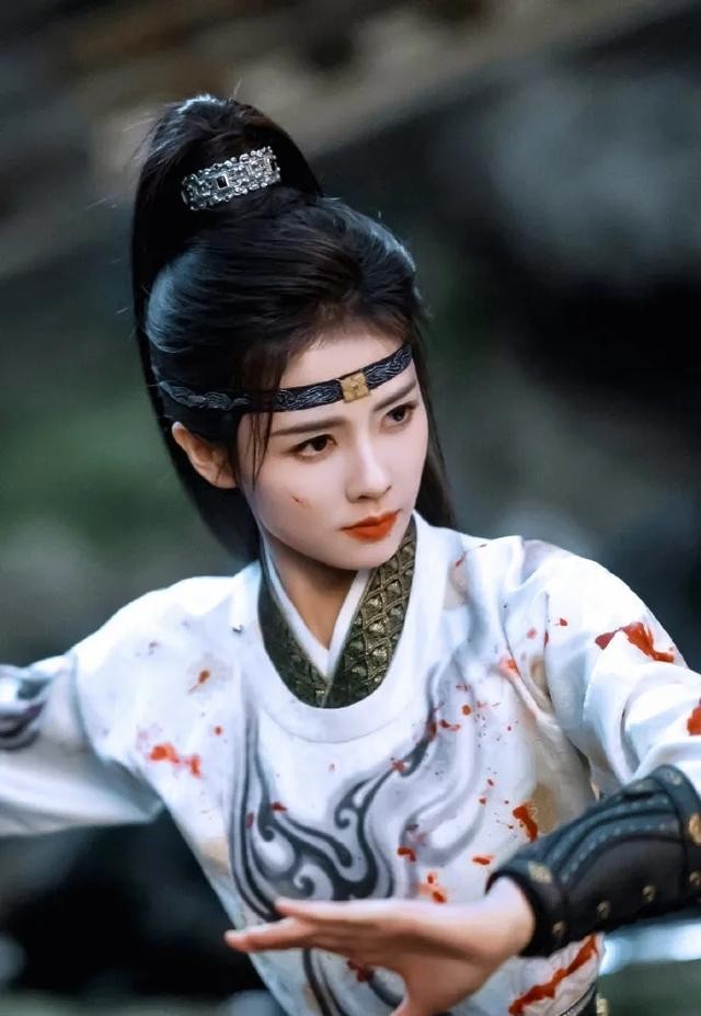 《唐宫奇案》集齐11位美女，3位00后，白鹿但凡拉垮点都压不住