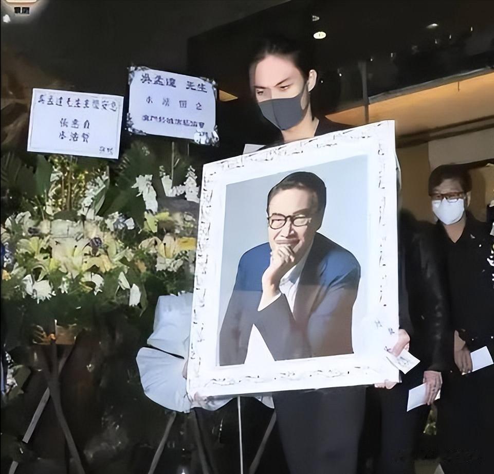 吴孟达去世5年,5个子女现状:双胞胎低调生活,还有俩在国外定居