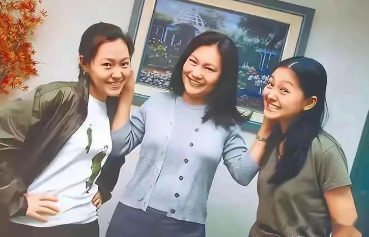 马筱梅产子仅四天，S妈不再隐忍已委托律师，恶心一幕发生了