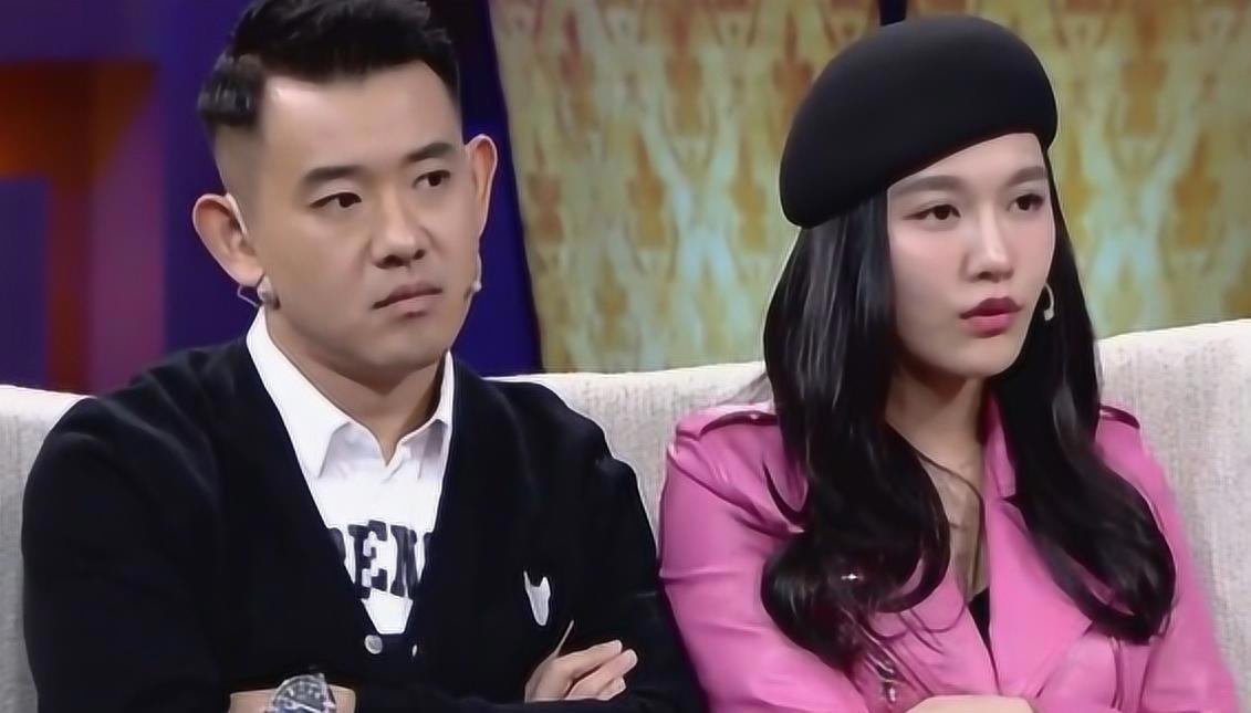 任重夫妇逛超市被偶遇，孙骁骁挽着老公胳膊好甜蜜！女儿好可爱