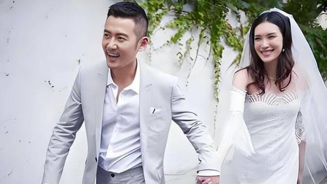 44岁佟晨洁宣布离婚！