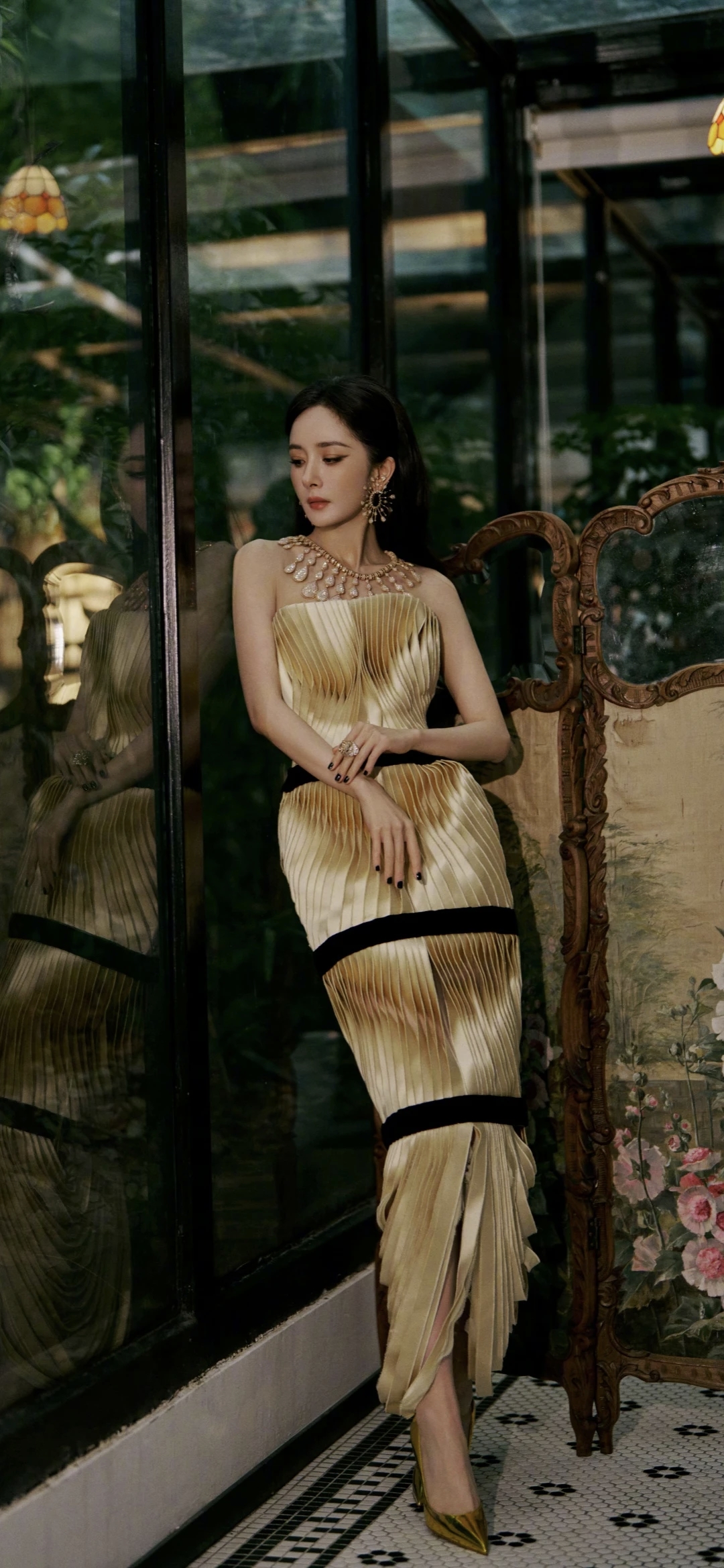 美女壁纸第4614期—杨幂