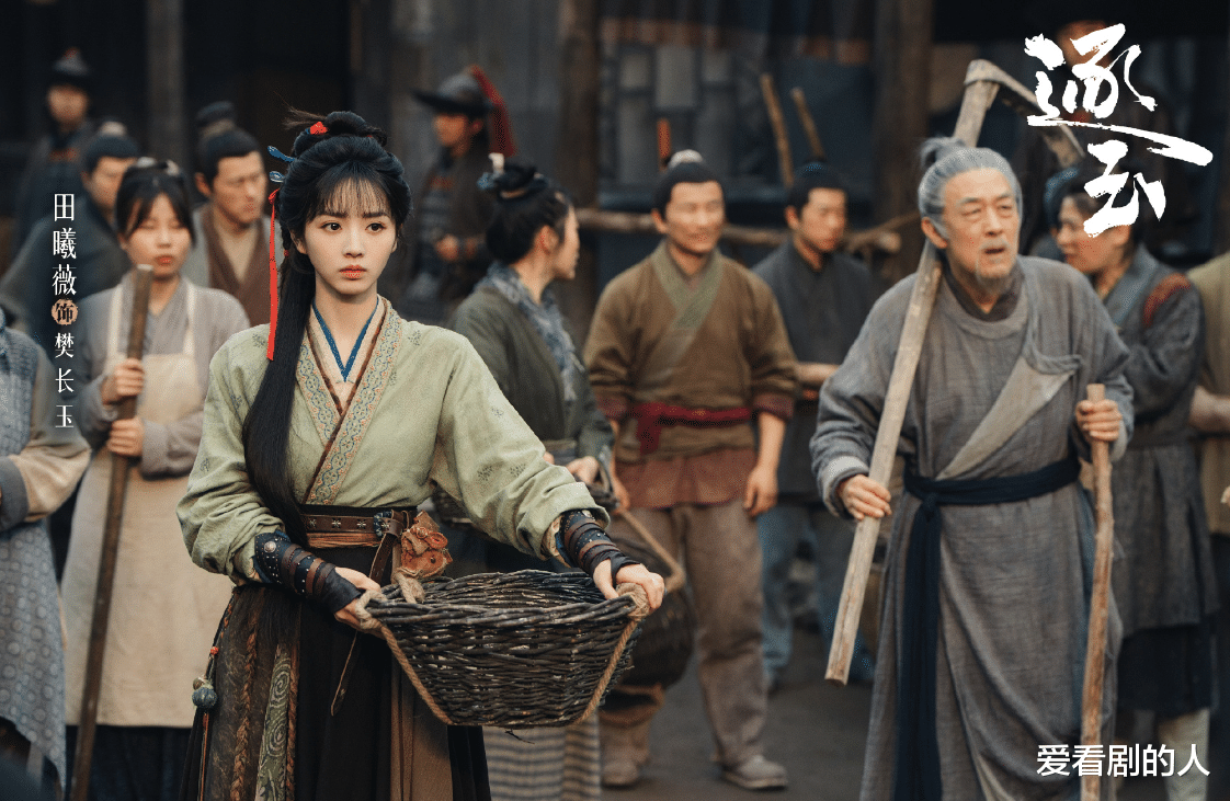 张凌赫、田曦薇《逐玉》分别登顶剧集热度、有效播放等三榜霸榜！