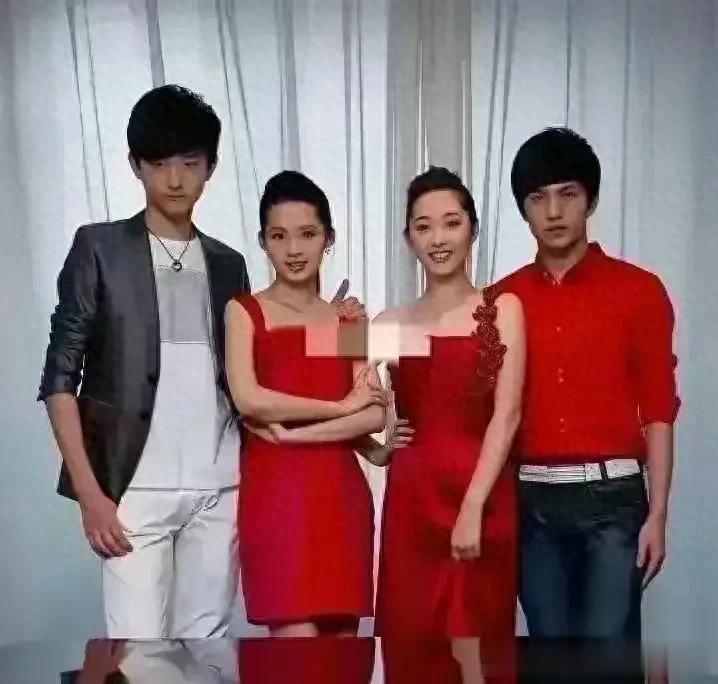 谁敢想当年的这四个小孩儿，现在已经火得不得了了哦