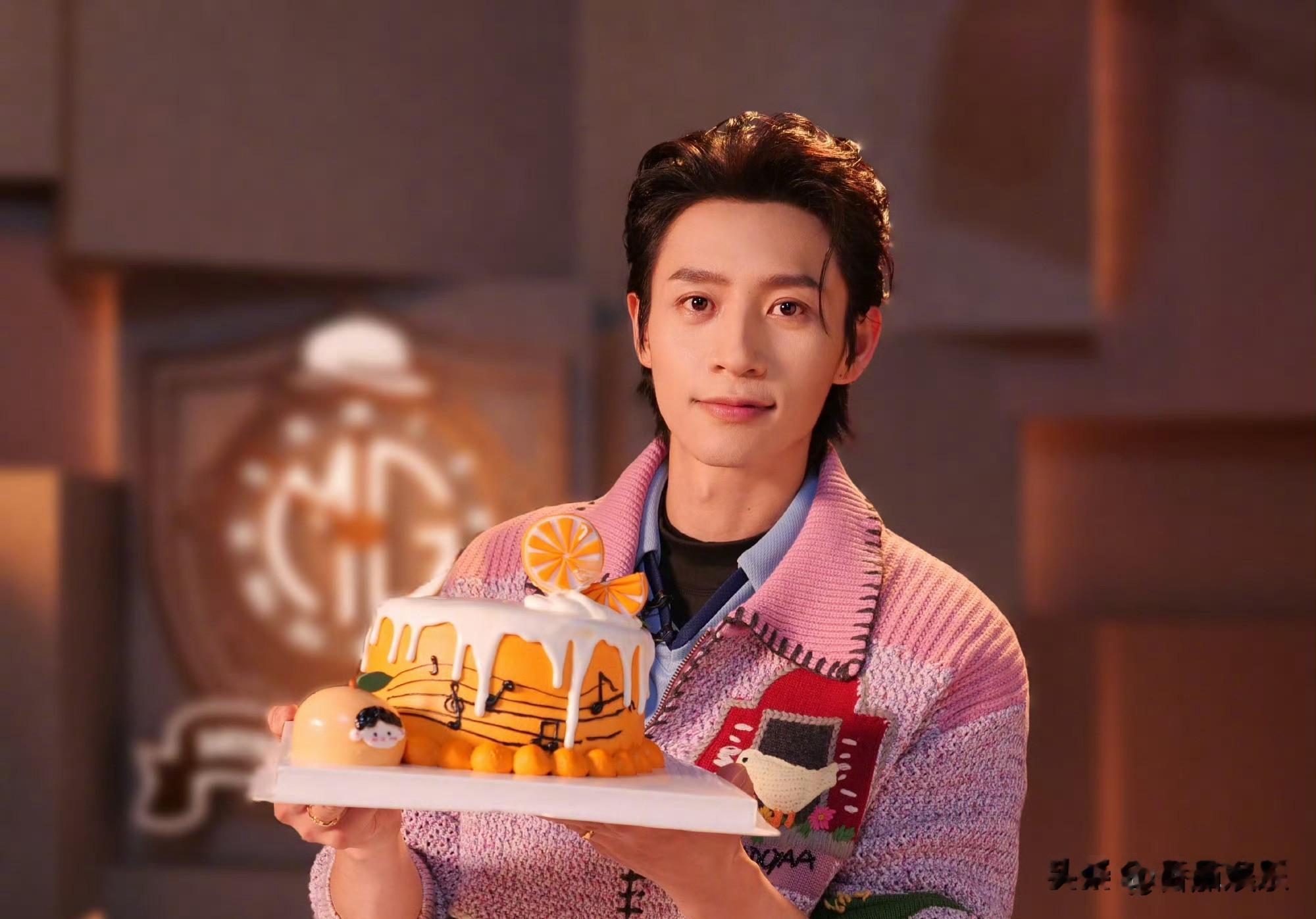 魏晨首次回应关于39岁仍具少年感的热议